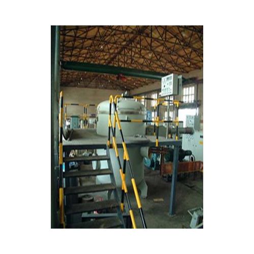 Vacuum sintering furnace